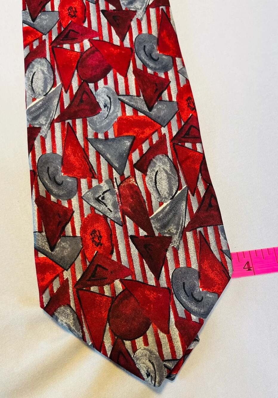 Pierre Balmain Paris Men’s 100% Italian Silk Necktie Red Gray Geometric Abstract